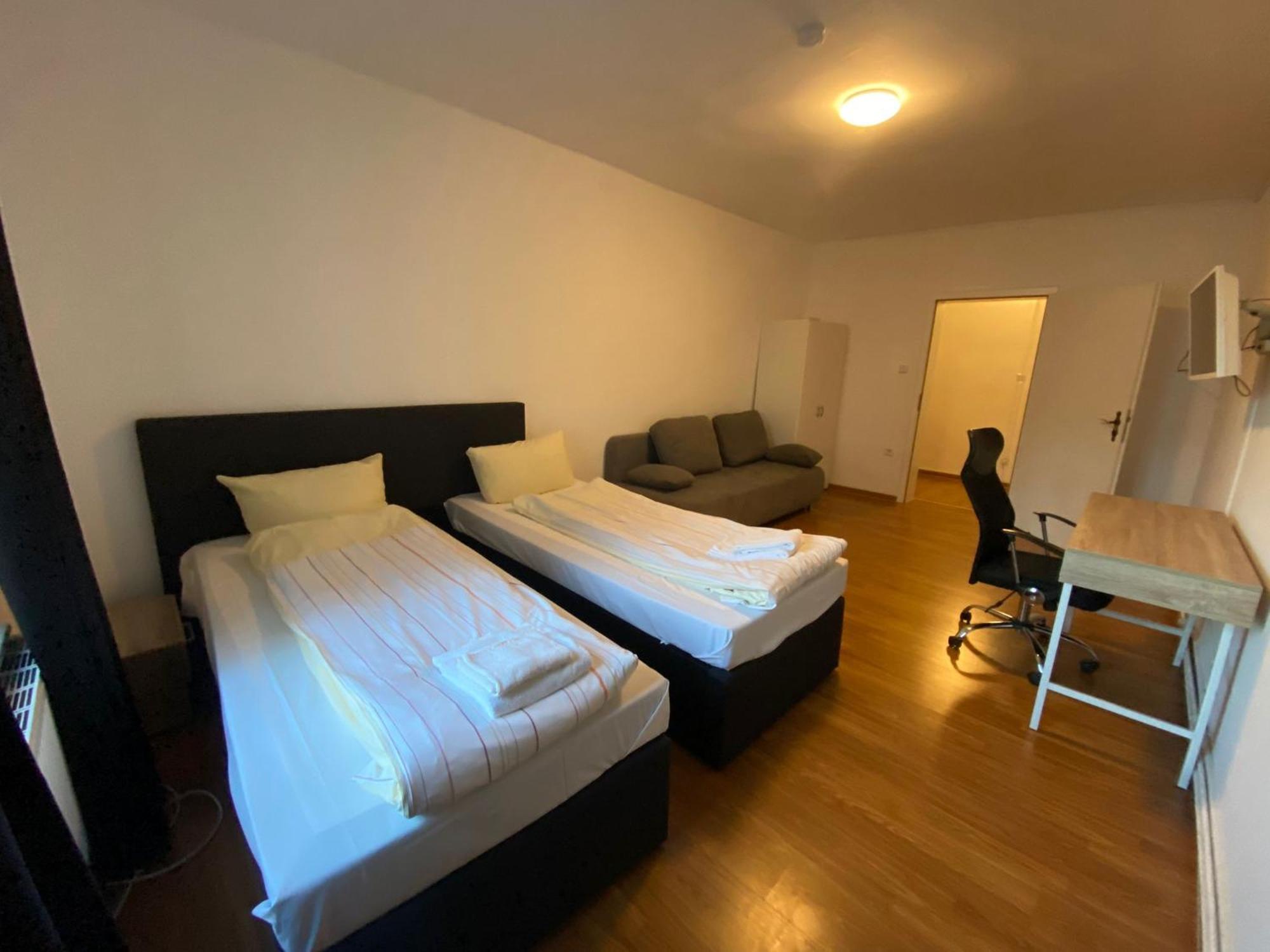 City Apartments Direkt Am Hauptbahnhof - Perfekt Fuer Pendler Und Monteure Neumunster Bagian luar foto