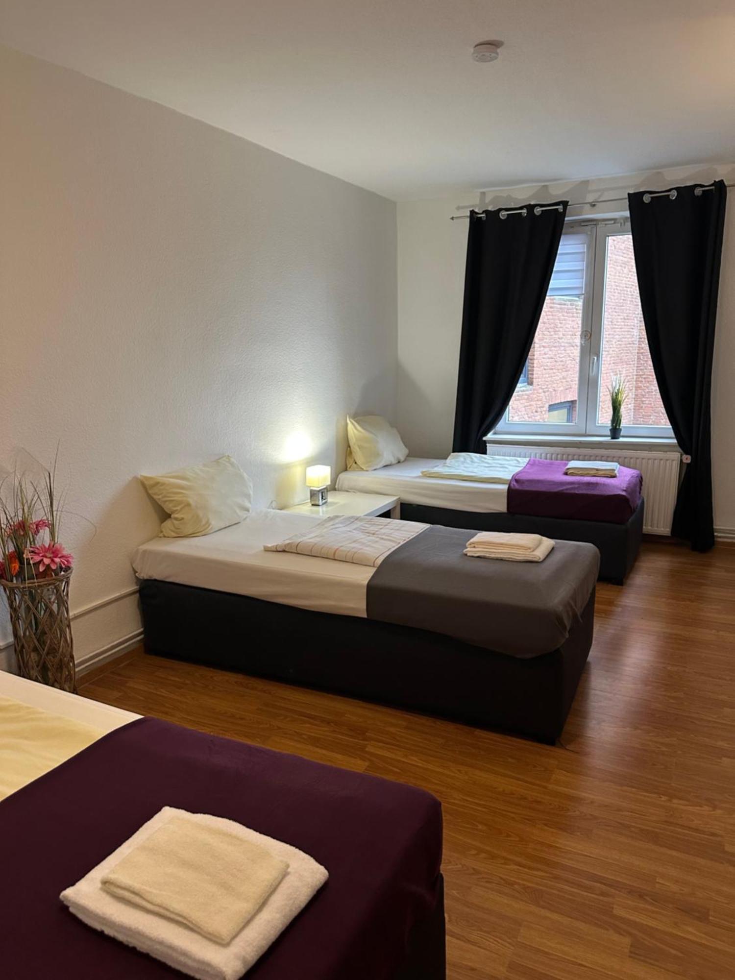 City Apartments Direkt Am Hauptbahnhof - Perfekt Fuer Pendler Und Monteure Neumunster Bagian luar foto