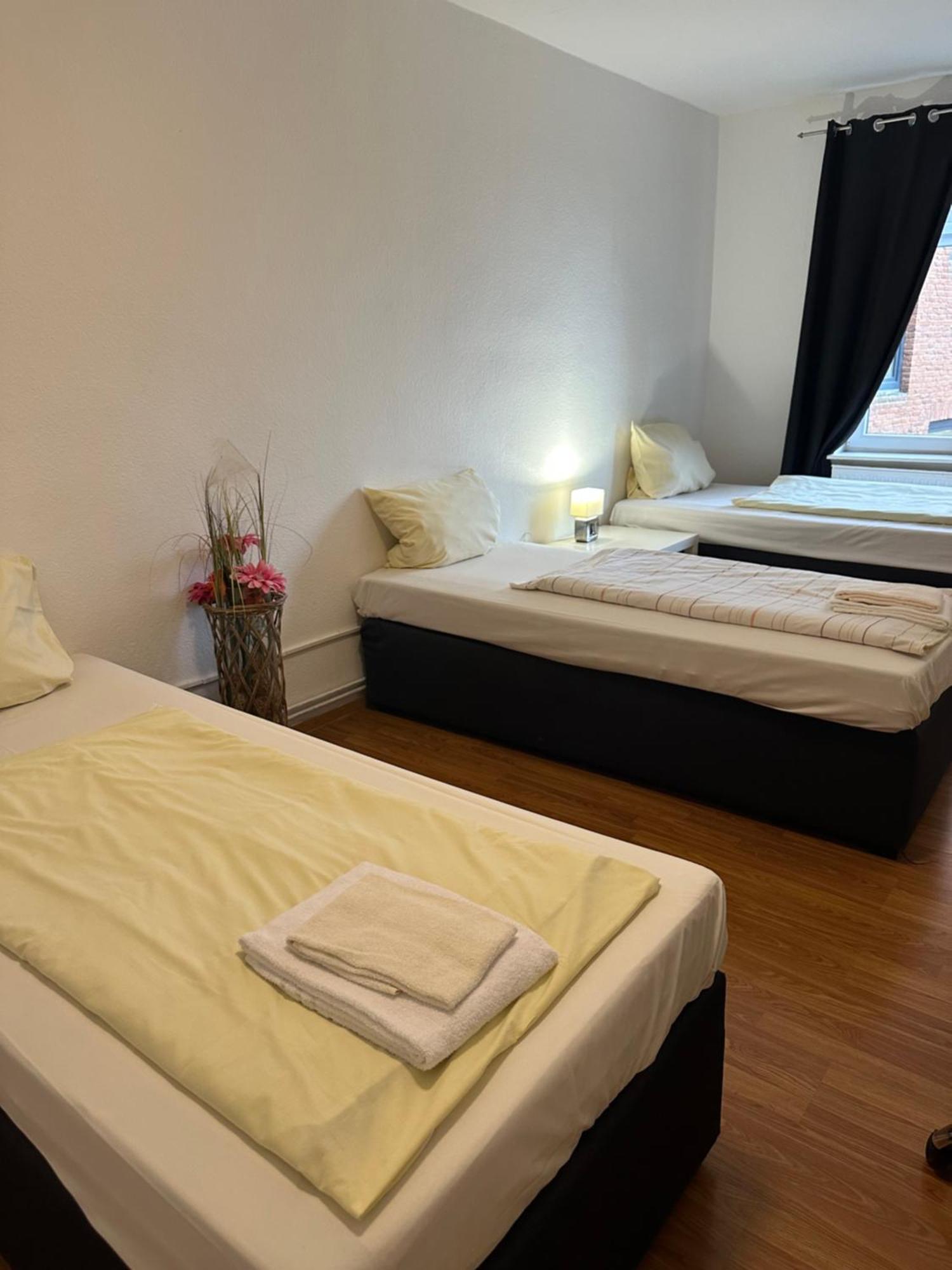 City Apartments Direkt Am Hauptbahnhof - Perfekt Fuer Pendler Und Monteure Neumunster Bagian luar foto