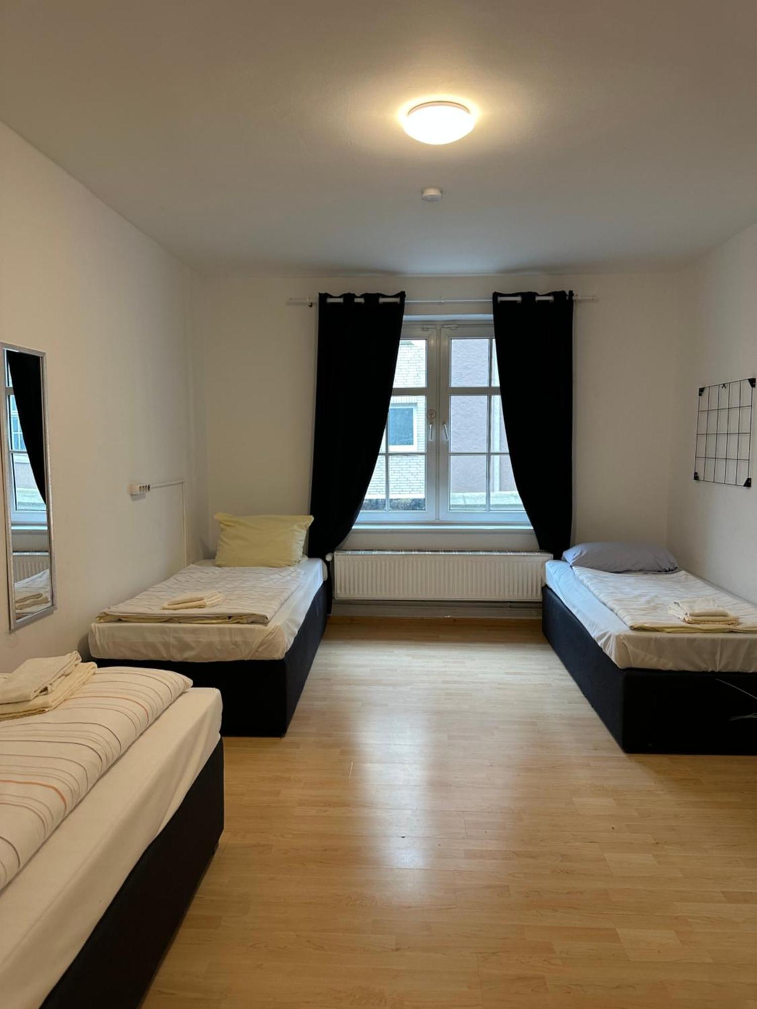 City Apartments Direkt Am Hauptbahnhof - Perfekt Fuer Pendler Und Monteure Neumunster Bagian luar foto