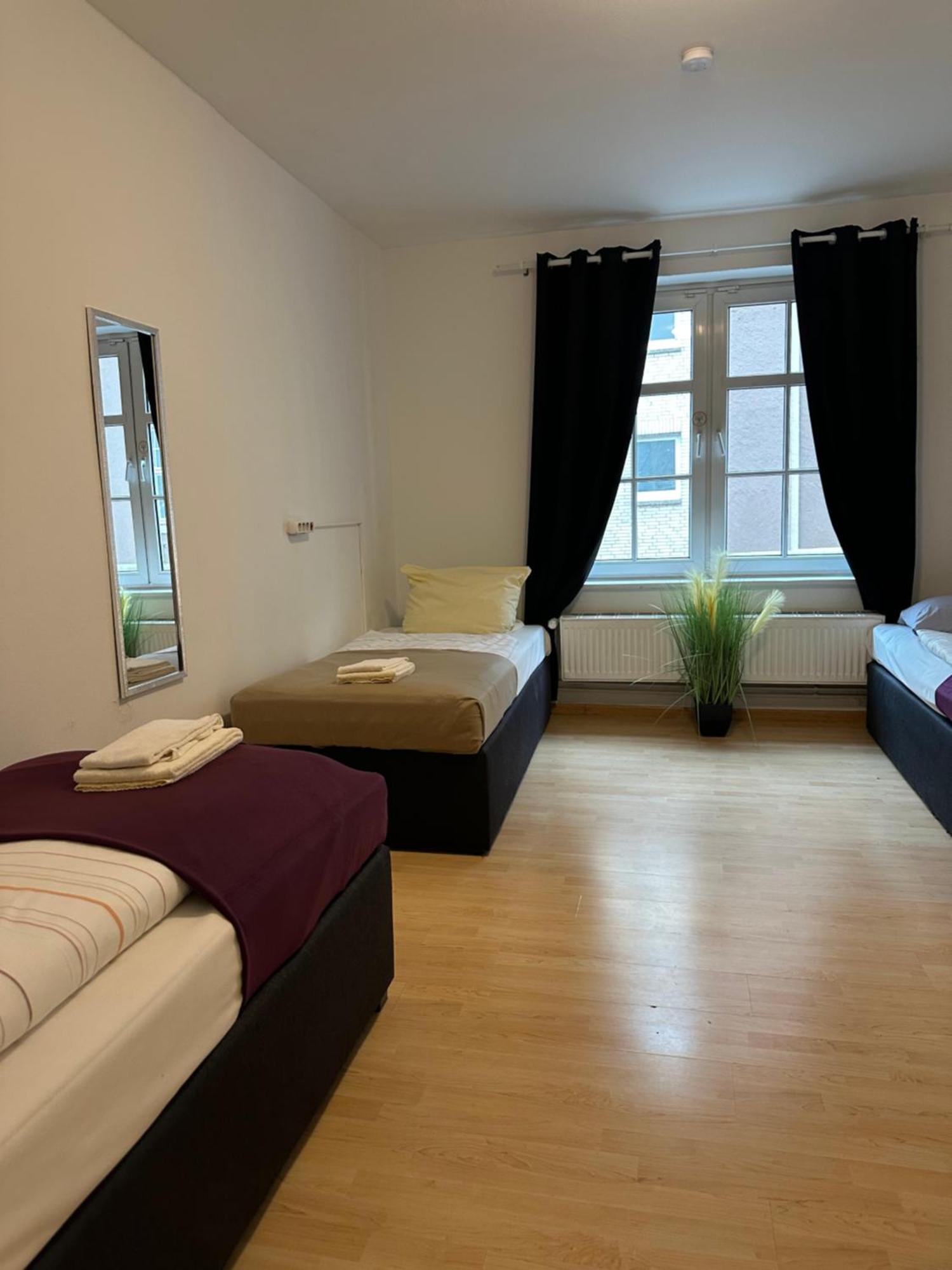 City Apartments Direkt Am Hauptbahnhof - Perfekt Fuer Pendler Und Monteure Neumunster Bagian luar foto