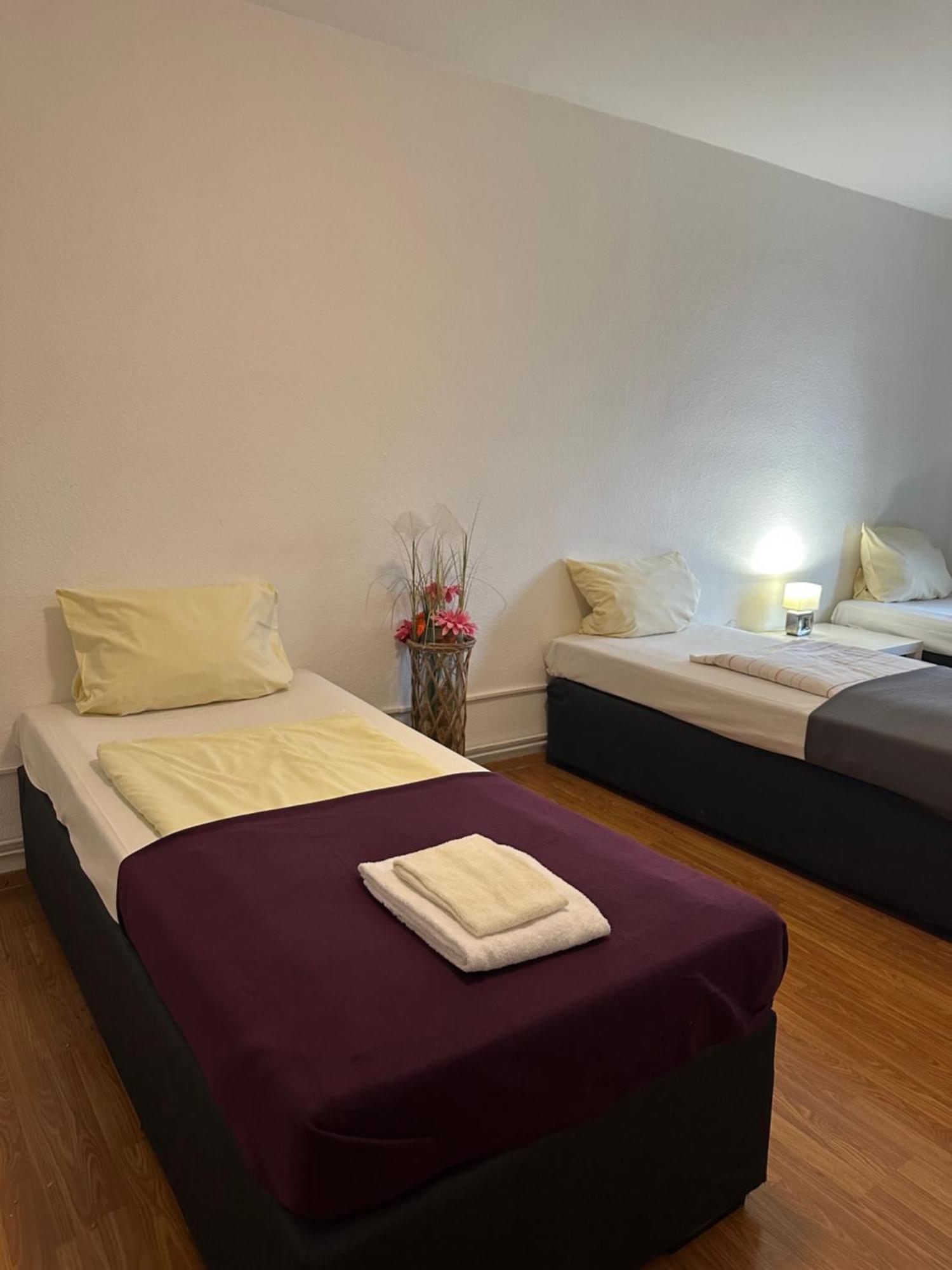 City Apartments Direkt Am Hauptbahnhof - Perfekt Fuer Pendler Und Monteure Neumunster Bagian luar foto