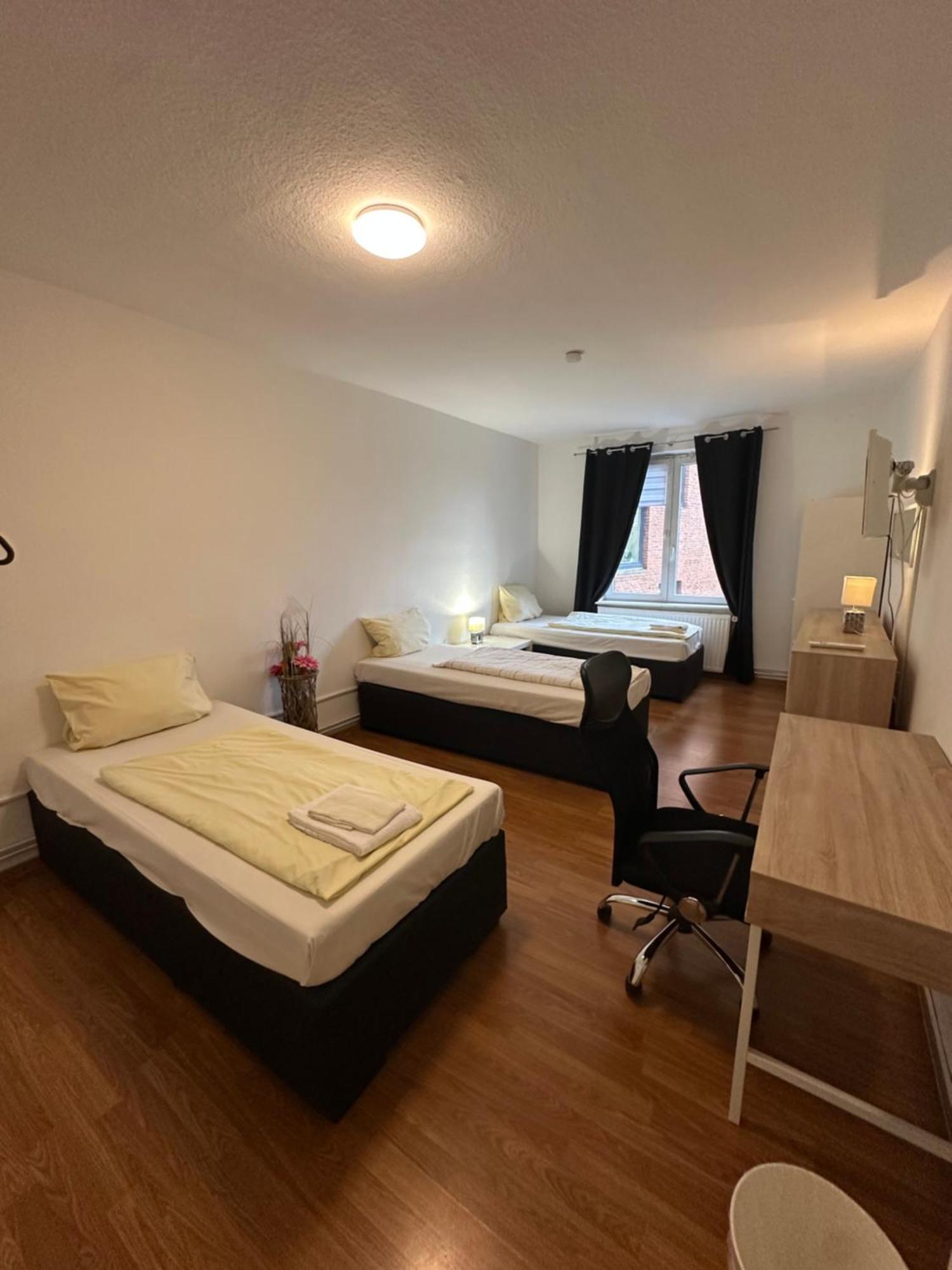 City Apartments Direkt Am Hauptbahnhof - Perfekt Fuer Pendler Und Monteure Neumunster Bagian luar foto