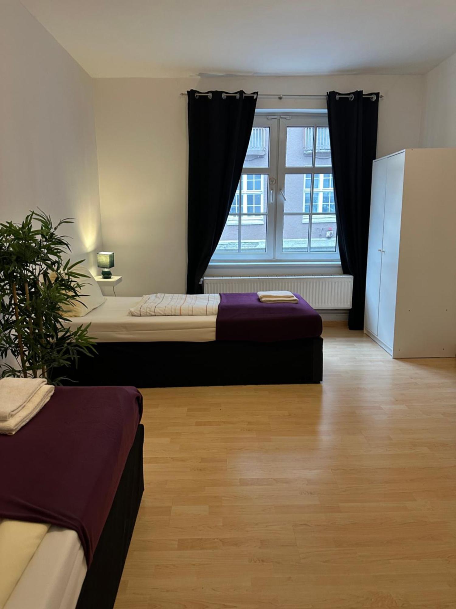 City Apartments Direkt Am Hauptbahnhof - Perfekt Fuer Pendler Und Monteure Neumunster Bagian luar foto