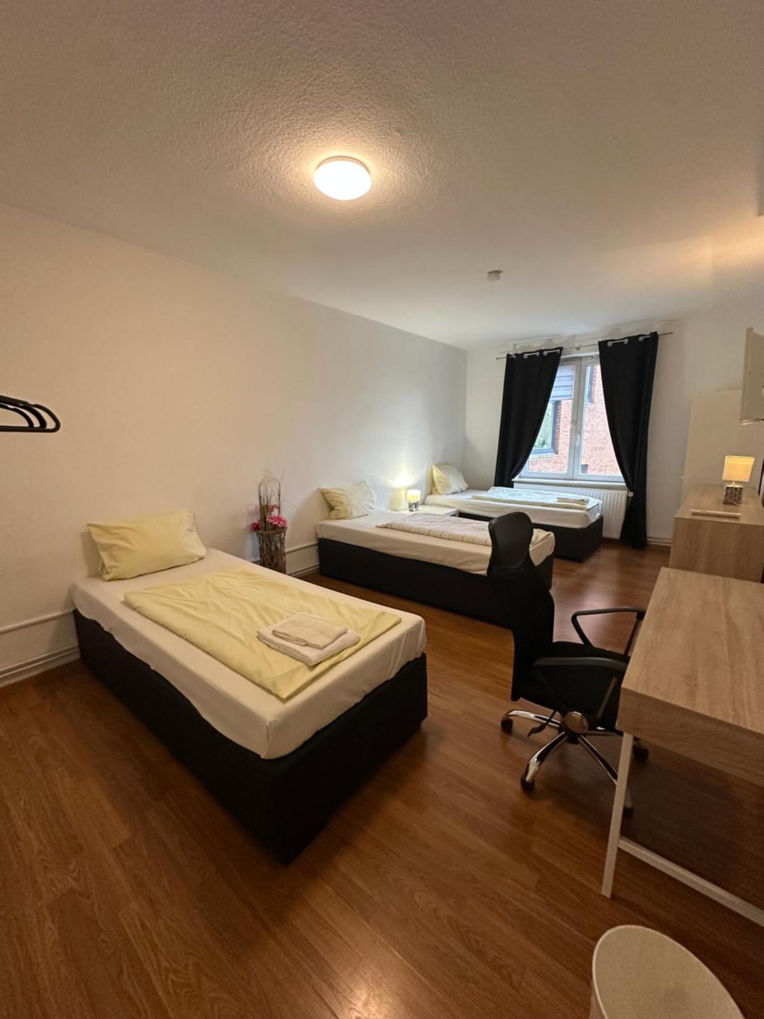 City Apartments Direkt Am Hauptbahnhof - Perfekt Fuer Pendler Und Monteure Neumunster Bagian luar foto