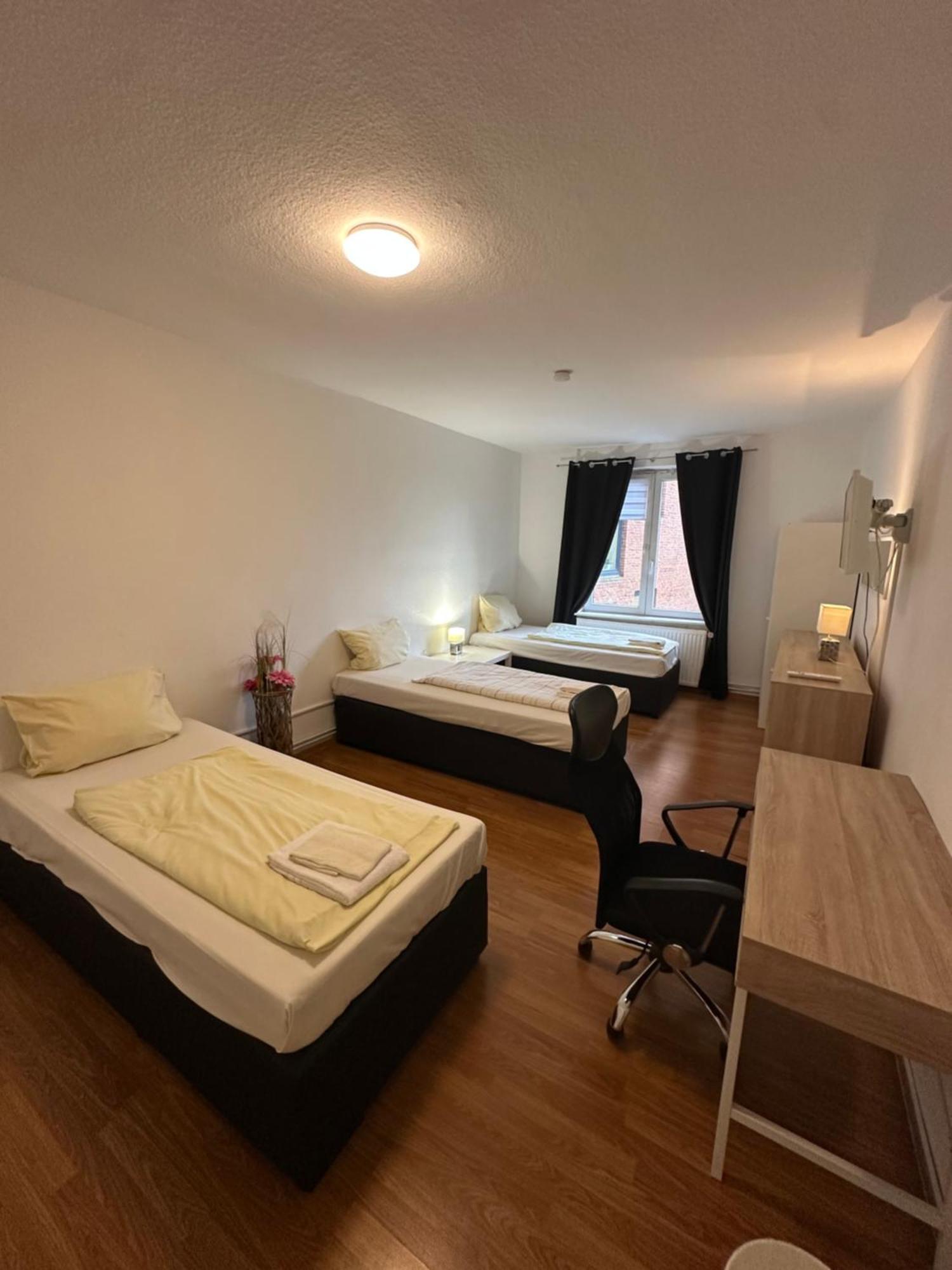 City Apartments Direkt Am Hauptbahnhof - Perfekt Fuer Pendler Und Monteure Neumunster Bagian luar foto